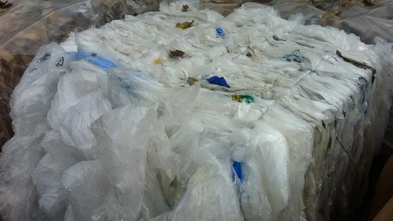 LDPE and LLDPE post-consumer film for recycling washing lines